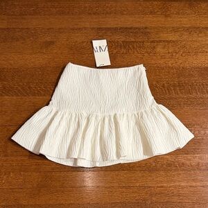 Zara Elegant White Ruffled Skirt